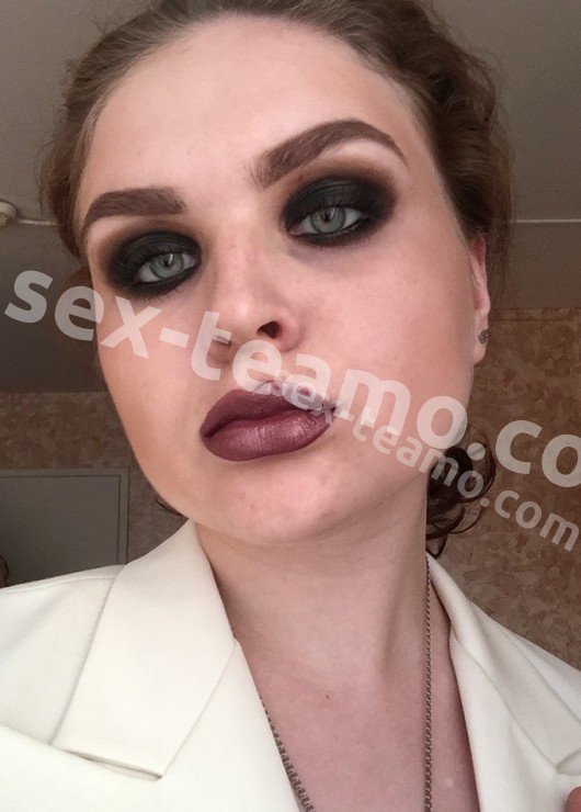 Елена привлекательная девушка из Сарова цена от 3000 руб