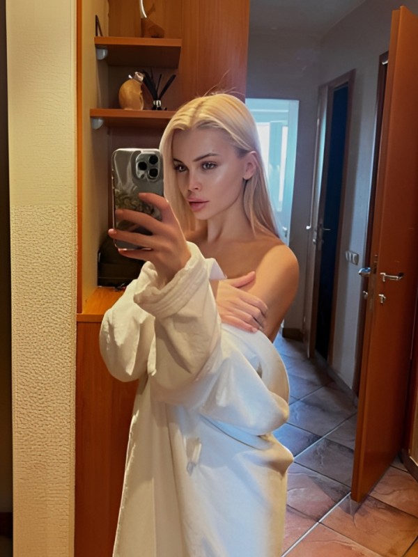 Тая привлекательная девушка из Сарова цена от 10000 руб