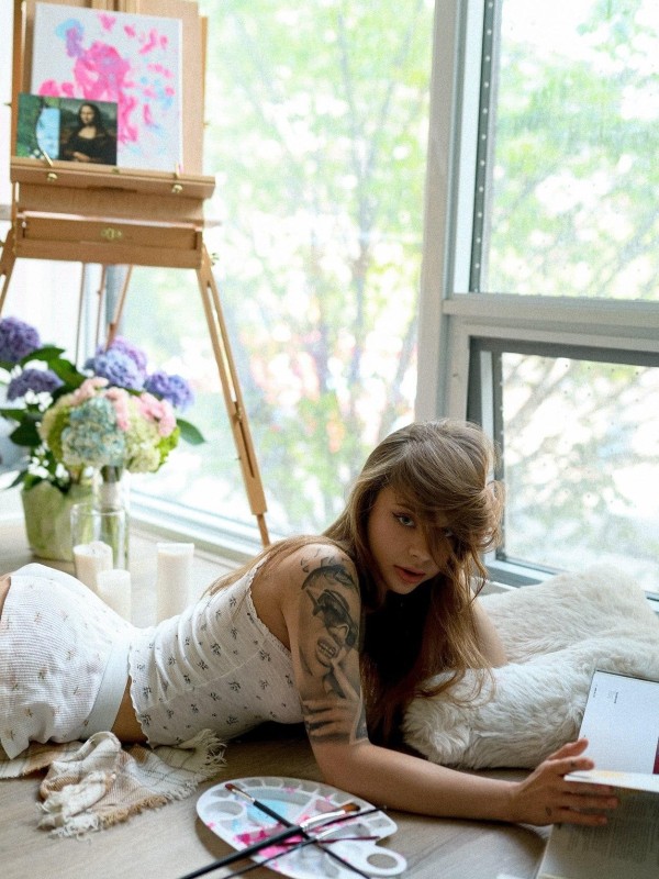 Аврора привлекательная девушка из Сарова цена от 8000 руб