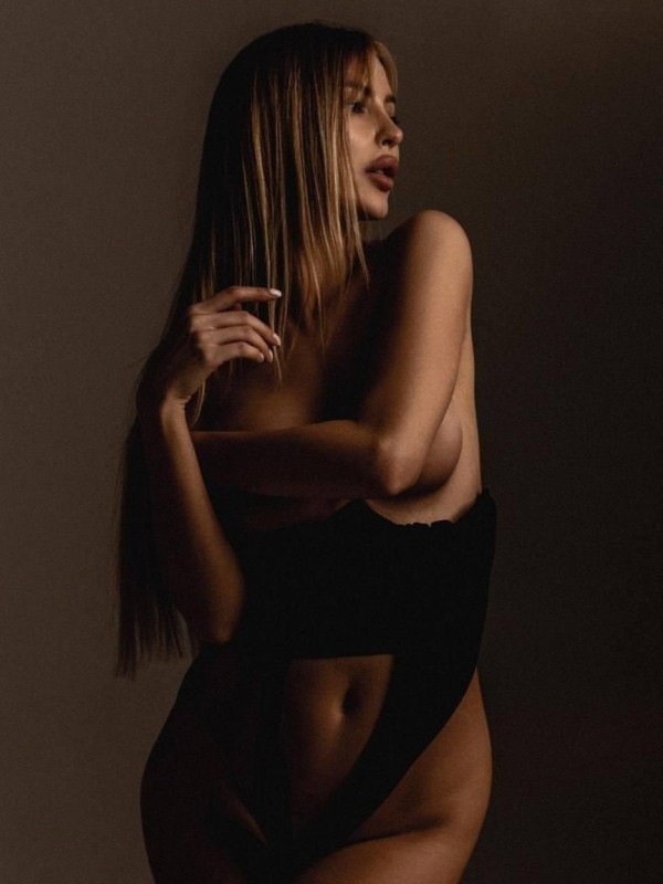 Полина привлекательная девушка из Сарова цена от 5000 руб